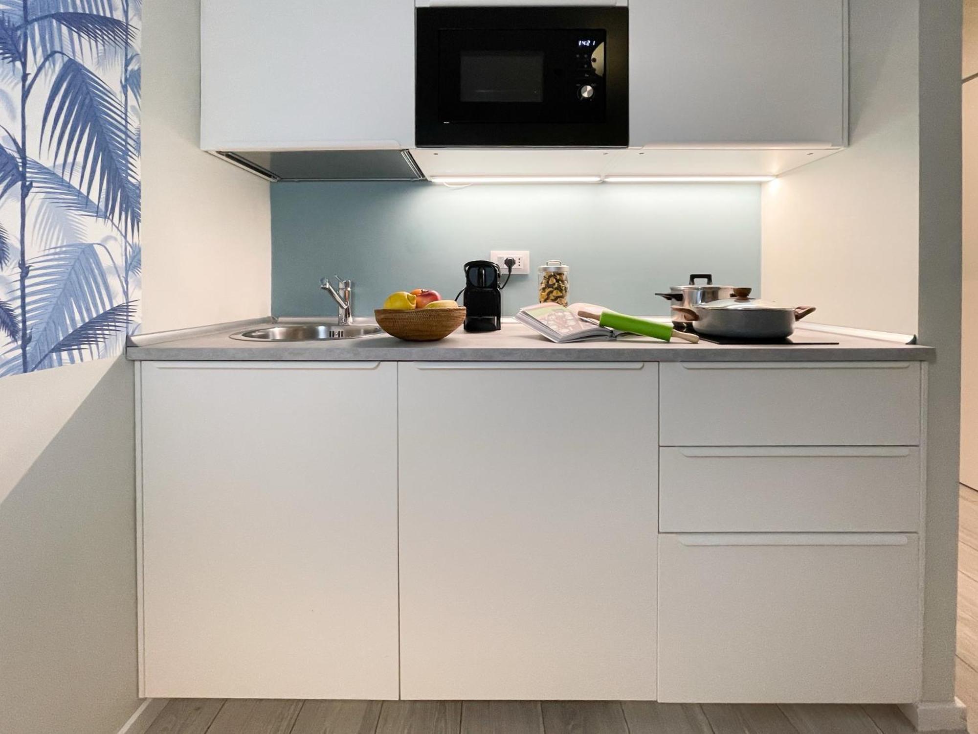 Apartment Blue Palm Jungle Self Checkin Design Mailand